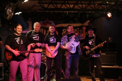 mizia__mizia_blues_band_git_400 mizia__mizia_blues_band_git_400